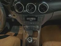 Usata Mercedes B180 Executive 109 CV (80 kW) 2013 Grigio Utilitaria