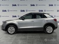 Usata VW T-Roc Life 116 CV (85 kW) 2025 Grigio SUV