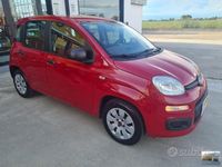 Usata Fiat Panda Lounge 69 CV (50 kW) 2015 Rosso(met.) Utilitaria