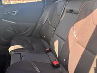 Usata Volvo V40 120 CV (88 kW) 2017 Grigio Berlina