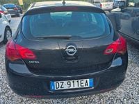 Usata Opel Astra 100 CV (73 kW) 2010 Nero Berlina