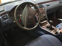Usata Mercedes E270 1999 Blu Berlina