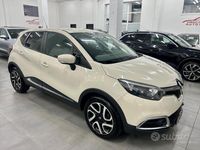 Usata Renault Captur 90 CV (66 kW) 2015 Beige SUV