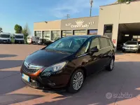 Usata Opel Zafira Tourer Cosmo 150 CV (110 kW) 2016 Marrone Monovolume