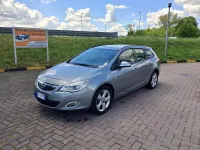 Usata Opel Astra Cosmo 140 CV (102 kW) 2012 Grigio Station wagon