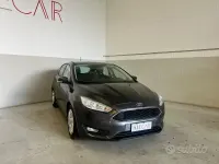 Usata Ford Focus S 101 CV (74 kW) 2017 Grigio Berlina