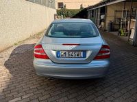 Usata Mercedes CLK320 218 CV (160 kW) 2004 Grigio