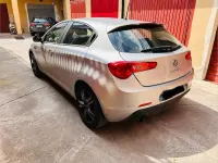 Gebraucht Alfa Romeo Giulietta 120 PS (88 kW) 2014 Grau Kleinwagen