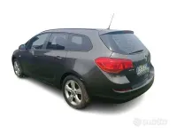 Usata Opel Astra 110 CV (80 kW) 2011 Grigio Station wagon