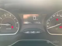 Usata Peugeot 208 82 CV (60 kW) 2016 Grigio Utilitaria