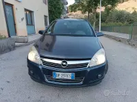 Usata Opel Astra 101 CV (74 kW) 2008 Bluazzurro Station wagon