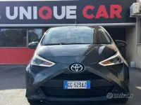 Usata Toyota Aygo Connect Style 72 CV (52 kW) 2021 Grigio Utilitaria