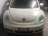 Usata VW New Beetle 105 CV (77 kW) 2008 Bianco Utilitaria