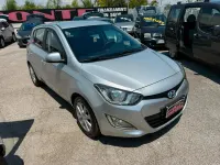Usata Hyundai i20 Classic 74 CV (54 kW) 2013 Grigio Utilitaria