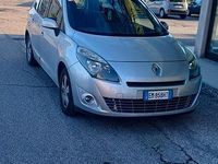 Usata Renault Scénic III 131 CV (96 kW) 2012 Grigio Monovolume