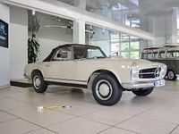 Usata Mercedes 230 150 CV (110 kW) 1966 Beige Cabrio