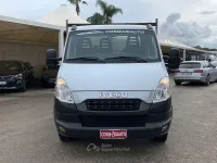 Usado Iveco Daily 170 CV (125 kW) 2012 Blanco Van