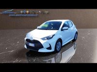 Usata Toyota Yaris Hybrid Active 92 CV (67 kW) 2025 Bianco Berlina