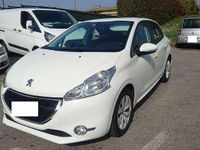 Usata Peugeot 208 68 CV (50 kW) 2013 Bianco Utilitaria