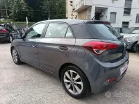 Usata Hyundai i20 Comfort 82 CV (60 kW) 2015 Grigio Berlina