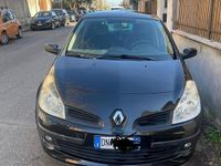 Usata Renault Clio III 75 CV (55 kW) 2008 Nero Utilitaria