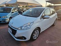 Usata Peugeot 208 102 CV (75 kW) 2019 Bianco Utilitaria