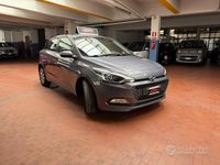 Usata Hyundai i20 84 CV (61 kW) 2016 Grigio Berlina
