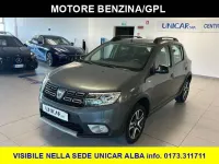 Usata Dacia Sandero Stepway 90 CV (66 kW) 2018 Grigio Berlina