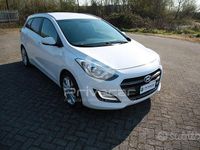 Usata Hyundai i30 GO! 110 CV (80 kW) 2016 Bianco Station wagon