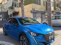 Usata Peugeot 208 GT-line 101 CV (74 kW) 2021 Blu Utilitaria