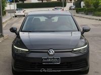 Usata VW Golf VIII Life 110 CV (80 kW) 2022 Grigio urano Berlina