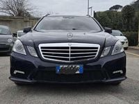 Usata Mercedes E350 Avantgarde 265 CV (194 kW) 2011 Blu/azzurro Station wagon