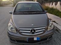 Usata Mercedes B180 109 CV (80 kW) 2007 Grigio Monovolume