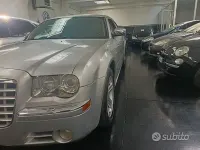 Usata Chrysler 300C 249 CV (183 kW) 2005 Grigio Berlina