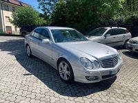 Usata Mercedes E220 Avantgarde 170 CV (125 kW) 2008 Argento Berlina