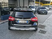 Usata Mercedes GLA200 136 CV (100 kW) 2017 Nero SUV