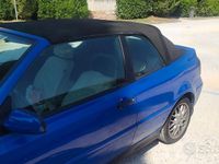 Usata VW Golf Cabriolet 101 CV (74 kW) 1998 Blu Cabrio