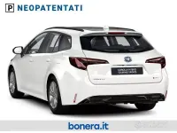 Nuova Toyota Corolla Active 98 CV (72 kW) 2026 Bianco Station wagon