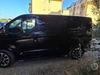 Usata Ford Tourneo Custom Sport 170 CV (125 kW) 2019 Nero Furgone