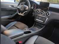 Usata Mercedes A180 Premium 109 CV (80 kW) 2016 Nero Berlina