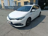 Usata Toyota Auris Hybrid Lounge 99 CV (72 kW) 2018 Bianco Berlina