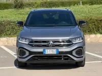 Usata VW T-Roc R-line 150 CV (110 kW) 2024 Grigio SUV
