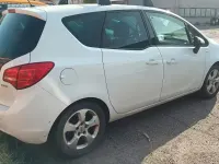 Usata Opel Meriva 101 CV (74 kW) 2010 Bianco Monovolume