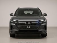 Usata Audi Q6 e-tron Ambiente 185 kW (252 CV) 2025 Grigio SUV