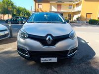 Usata Renault Captur 90 CV (66 kW) 2014 Argento SUV