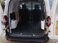 Usata Ford Courier 101 CV (74 kW) 2022 Bianco Monovolume