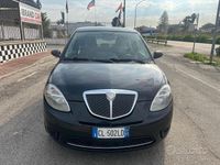 Usata Lancia Ypsilon 70 CV (51 kW) 2004 Nero Utilitaria