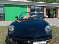 Usata Alfa Romeo Spider 117 CV (86 kW) 1992 Nero Cabrio