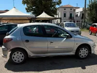 Usata Peugeot 206 75 CV (55 kW) 2006 Argento Berlina