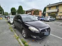 Usata Fiat Croma 150 CV (110 kW) 2008 Nero Station wagon